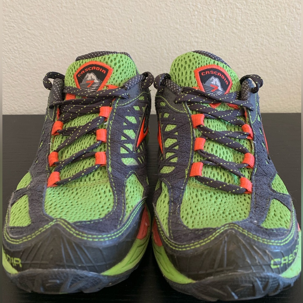 Brooks Cascadia 7 Women's Size 10 Trail Running Green Pink Shoes 1201091B737